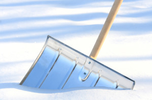 Snow removal shovel